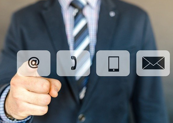 コンタクト方法を選ぶ手