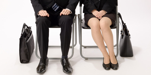 面接待ちの応募者